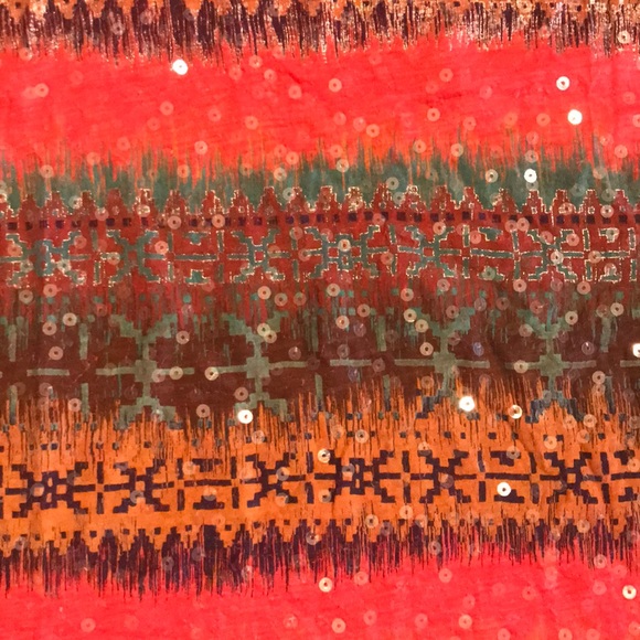 Express Patterned/Sequin Tank Top - Picture 4 of 4